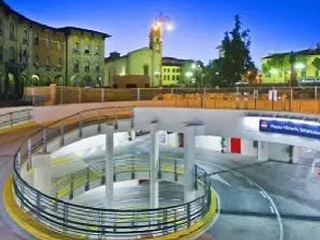 Pisa Parkplatz Zentrum